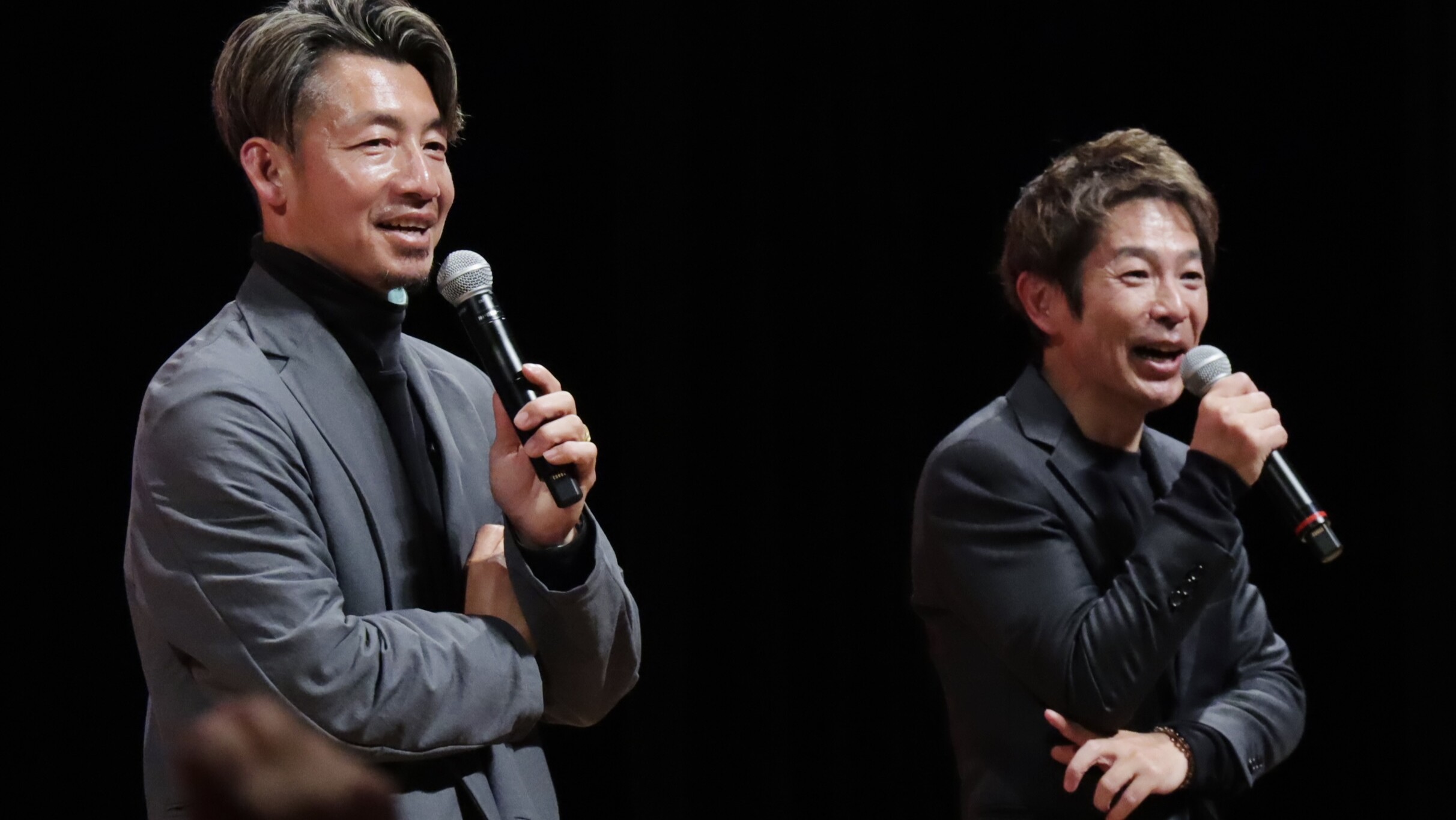 神戸朝日ホールで行われた鳥谷敬・清水健 トークライブのステージ風景